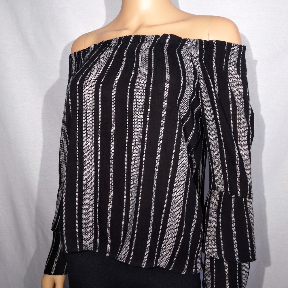 Ivy & Main: Boho Off Shoulder Double Bell Sleeve-S